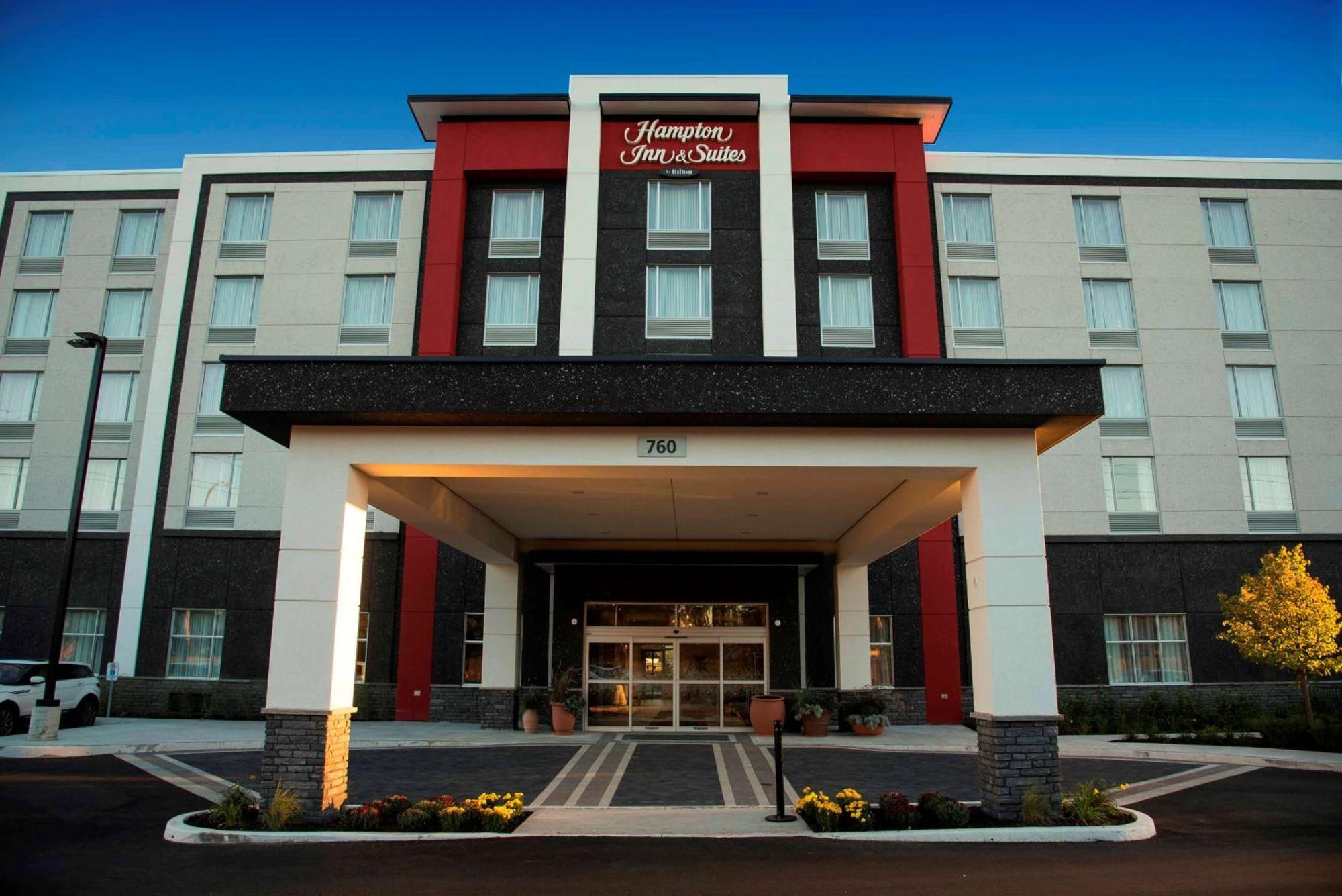 Hampton Inn & Suites By Hilton Thunder Bay Exterior foto